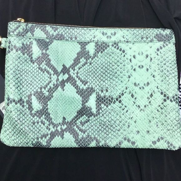NWT $100 Laura Di Maggio | Leather Snake Print Clutch in Mint Green - Picture 3 of 8